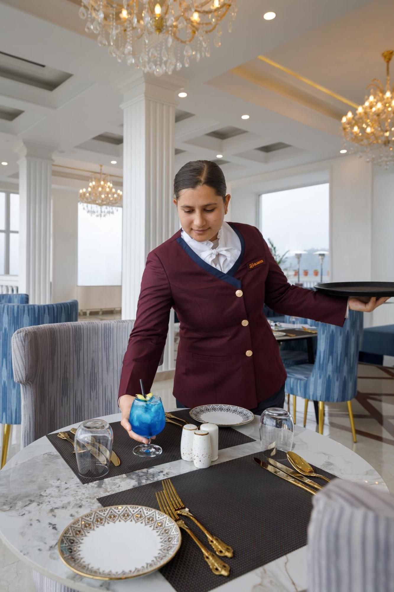 פוקהרה Le Glamour Resort & Wellness Spa מראה חיצוני תמונה
