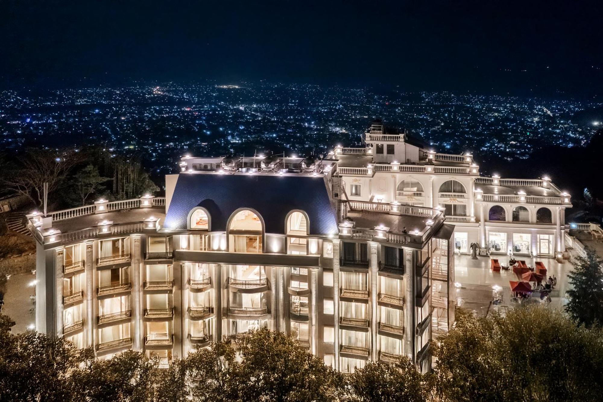 פוקהרה Le Glamour Resort & Wellness Spa מראה חיצוני תמונה